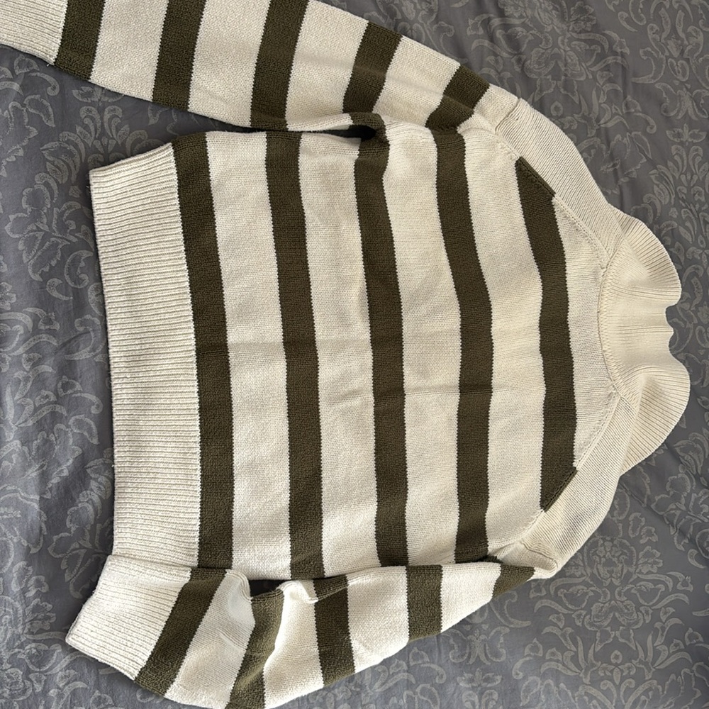 Shae Sweater - Picture 7 of 7